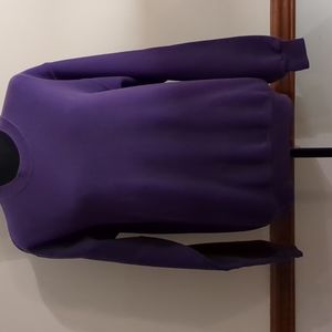 Purple youth sweatshirt in XL (18-20)